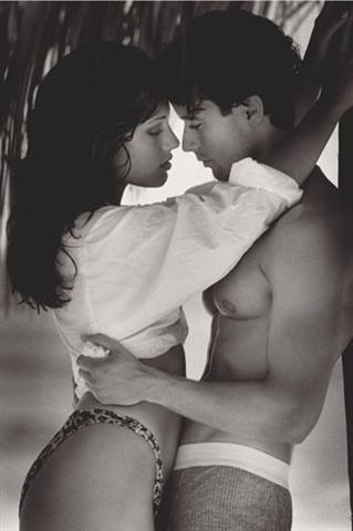 Poster - The embrace