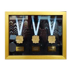 Enmarcado medallas Enmarcado de laminas