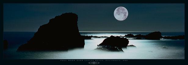 Full moon over Laguna Beach, California USA Enmarcado de laminas