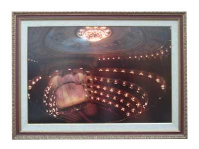 Enmarcado de lamina del Teatro Colon con luz de Neon
